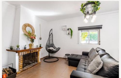 Gambia-Pontes-Alto da Guerra House | Quinta D'Avó