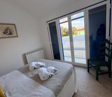 Santo Estevao Apartment | Quinta do Cutato - Piscina Guest House