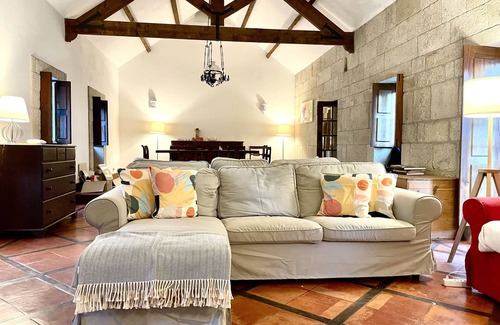 Lustosa Cottage | Quinta do Piloto, charm and nature with history!