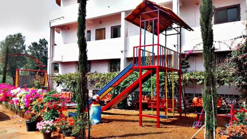 Panchgani Villa | Quinte Hills Residency