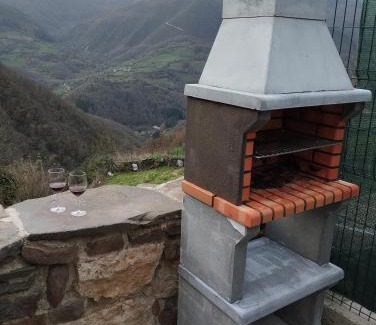 Barzana House | Quirós Villa Tranquila de Salcedo 1