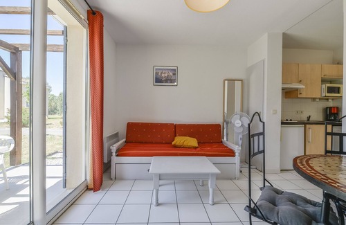 Saint-Saturnin-les-Avignon House | Résidence Sun hols - Les Rives du Lac