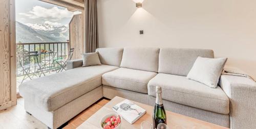 Champagny-en-Vanoise Apartment | Résidence Le Grand Bouquetin - 4 Pièces pour 8 Personnes MAE-9924