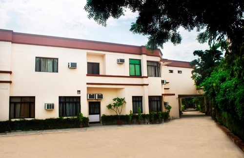 Bhiwadi Hotel | R C Palace Hotel