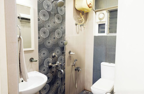 Chennai Hotel | R-Hotels Rithikha Inn Porur