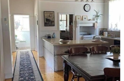 Maryborough Cottage | R&R Blue Diamond Luxury Cottage Maryborough, Vic