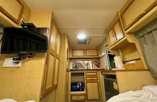 Phetchaburi Hotel | R Resident Resort