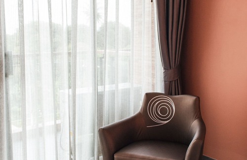 Na Muang Hotel | Rachabhura Hotel