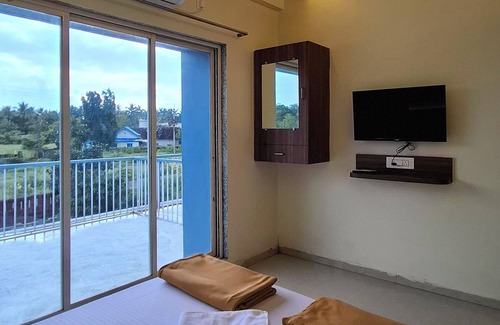 Devgad Hotel | Radhakrushna Retreat