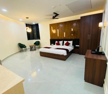 Etawah Hotel | Radiant Pearl