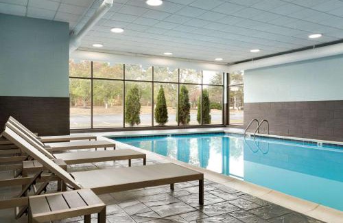 Akron Hotel | Radisson Akron-Fairlawn Copley