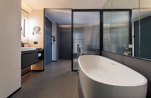 Don Muang Hotel | Radisson Hotel Don Mueang Bangkok