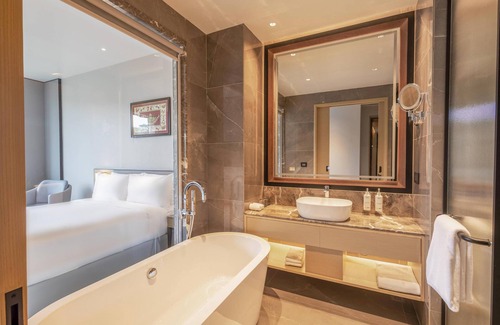 Bistupur Hotel | Radisson Hotel Jamshedpur