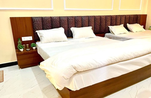 Orchha Bed & Breakfast | Raghav ji home stay