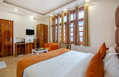 Karol Bagh Hotel | Rahul Palace By Golden Tree