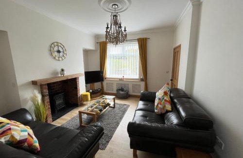 Blyth House | Railway Cottage Retreat