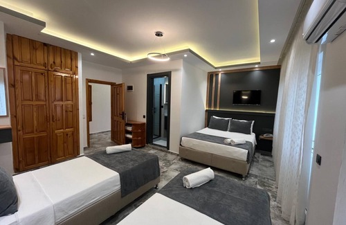 Artikli Hotel | Rain Hotel