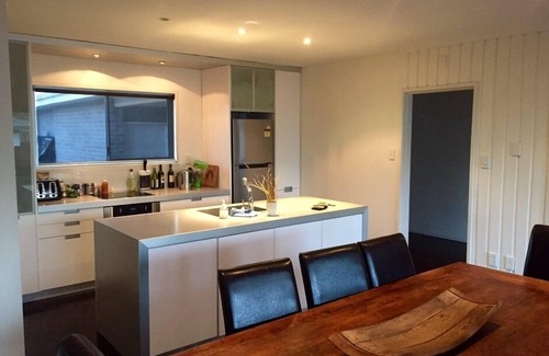 Rainbow Point House | Rainbow Family Retreat - Two dwellings