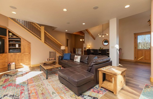 Frisco House | Rainbow Lake Retreat: Spacious 5 Bedroom Frisco Home
