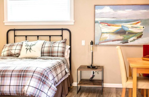 Shawnigan Lake Apartment | RainCoast Retreat at Shawnigan Lake!