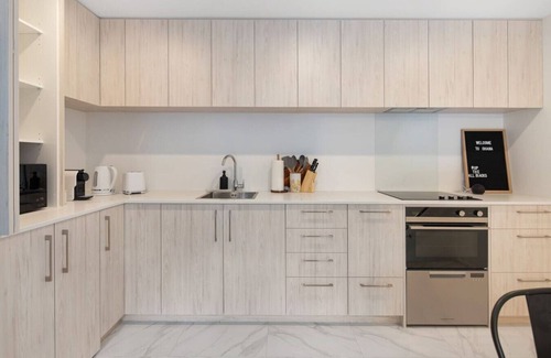 Lower Hutt House | Rainey Lane Delight: 2BR Escape