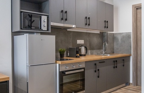 Dafni-Ymittos Apartment | Raise Averof Serviced Apartments