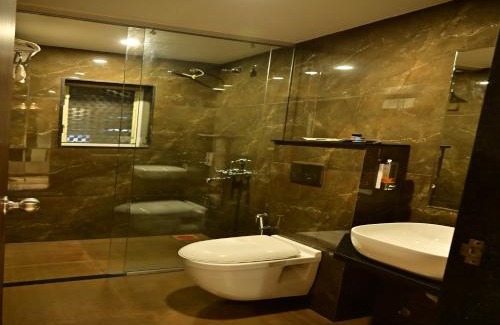 Ahmednagar Hotel | Raj Regency