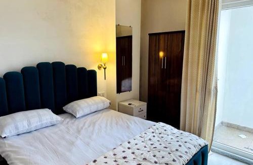 Varanasi Apartment | Raktambar