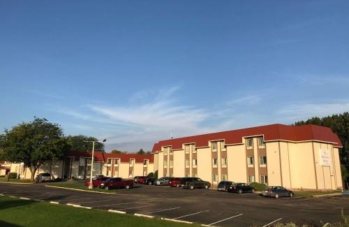 Albert Lea Hotel | Ramada by Wyndham Albert Lea