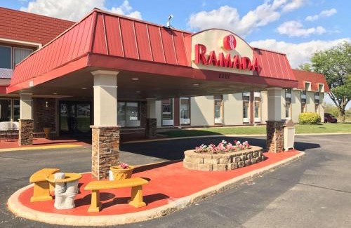 Albert Lea Hotel | Ramada by Wyndham Albert Lea