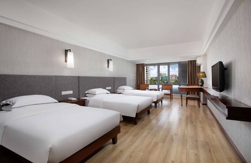 Sanya Hotel | Ramada Encore by Wyndham Qionghai Downtown