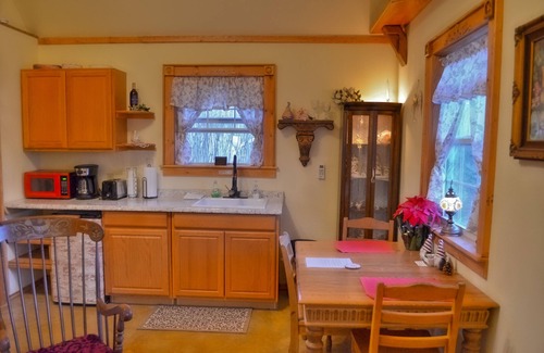 Fredericksburg Bed & Breakfast | Rarumpelpunzeldornaschenwittchen