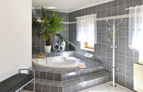 Langenwolmsdorf House | Ratags Kunsthandwerkerhaus GmbH & Co. KG