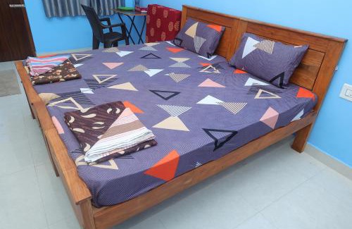 Sholinghur Hotel | Rathna Inn