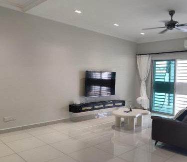 Teras House | Raub Newly French Style Homestay劳勿全新民宿-靠近榴莲园