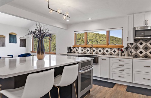 North Hills House | Raven Hill - Stunning Views from Three Decks