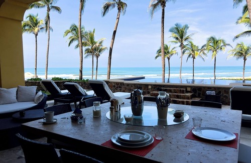 Acapulco Apartment | Real Beachfront paradise apartment