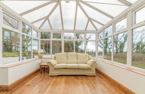 Sulby House | Reayrt Aalin is located in a peaceful rural setting just a few minutes from Ramsey in the north of t