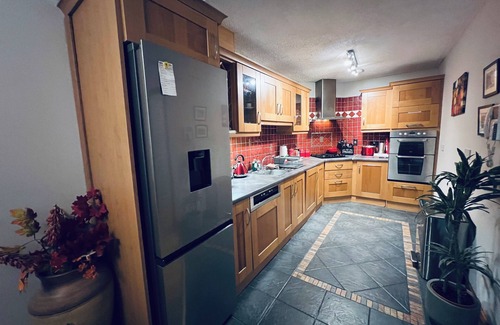 Ballincollig Apartment | Recently renovated quite residence family and pet friendly
