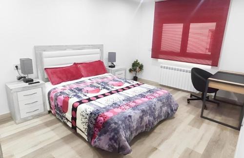 San Lazaro y Otero Apartment | RECOMENDADO Wifi 12 min ayto 4 habs dobles PARKING