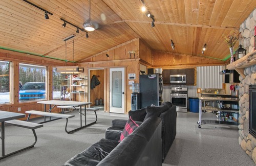 Sterling Cabin | Red Cabin at Fish Camp – Cozy Dry Cabin with Loft | Rustic Escape