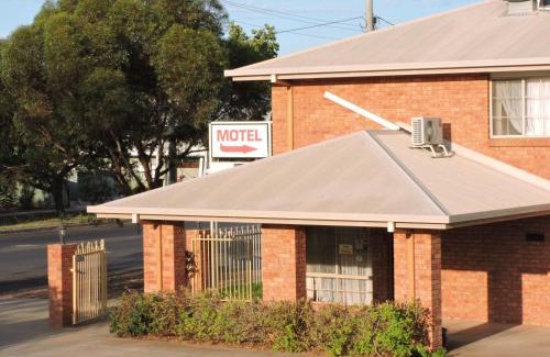 Red Cliffs Hotel | Red Cliffs Colonial Motor Lodge, Mildura Region