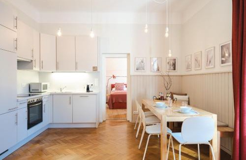 Geidorf Apartment | Red flat by GrazRentals direct by University & free parking