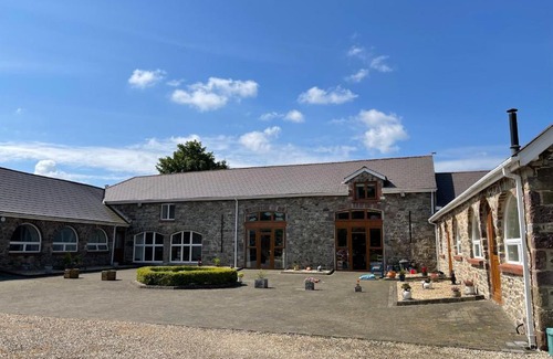 Ammanford House | Red Kite Barn