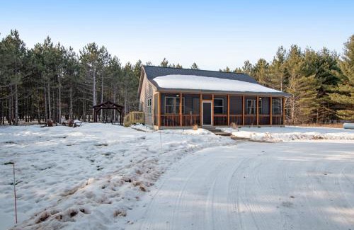 Arkdale House | Red Pine Cabin