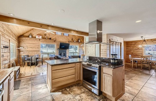 Morrison Apartment | Red Rocks I Golden I Morrison I Mt Falcon I Denver