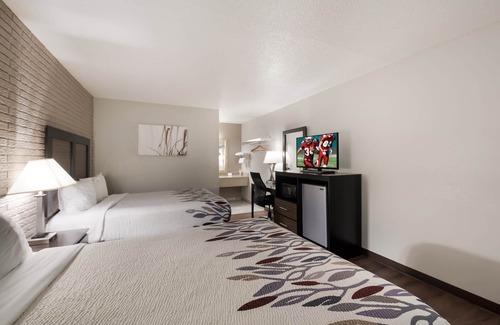 Lenoir Hotel | Red Roof Inn Lenoir