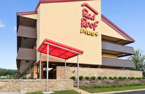 Lutherville Timonium Hotel | Red Roof Inn PLUS+ Baltimore North - Timonium