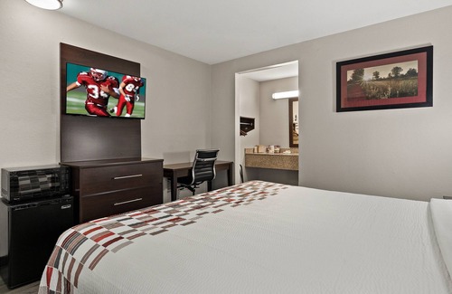 Drayton Hotel | Red Roof Inn Spartanburg - I-85