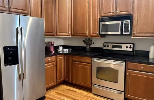 Charlotte House | Red room in Charlotte, themed house for adults